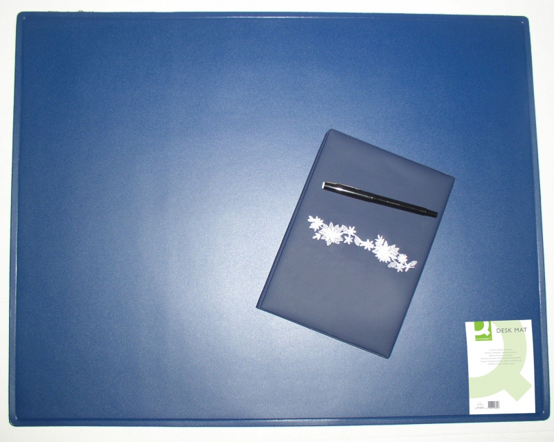 Podkładka na biurko Q-CONNECT, 63x50cm, niebieska 
